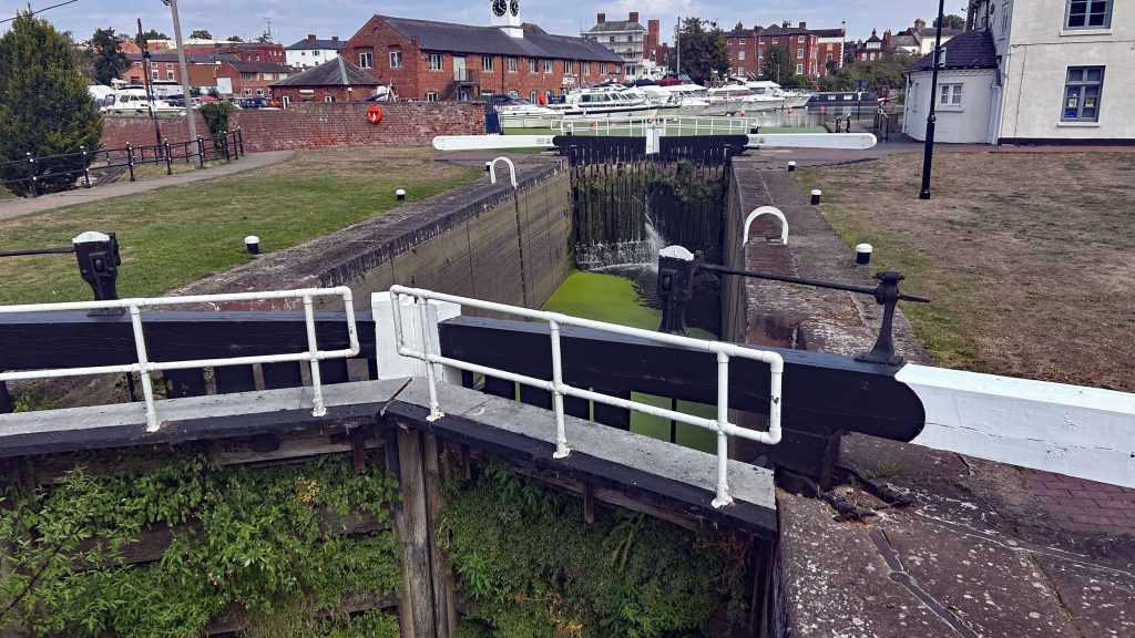 The Stourport on Severn wide lock down to the river